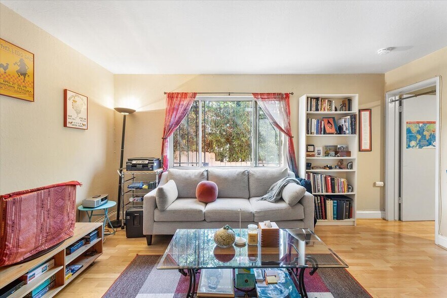 More Photos Of 31 Croxton Ave, Oakland Apartments For Sale