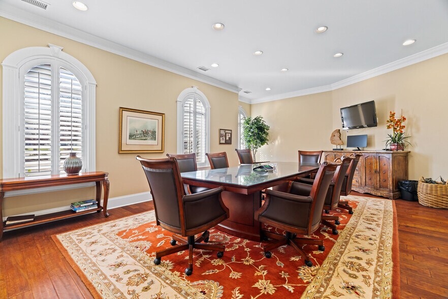 More Photos Of 206 Fortress Blvd, Murfreesboro Office For Sale