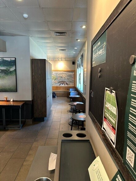 More Photos Of 1459 Bethlehem Pike, Flourtown Restaurant For Lease