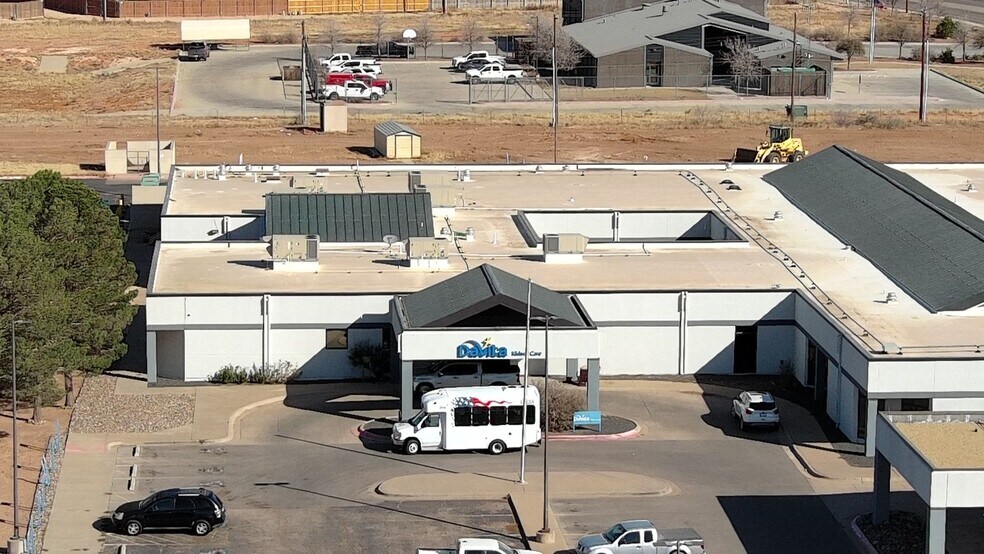 More Photos Of 207 Tradewinds Blvd, Midland Hospital For Lease