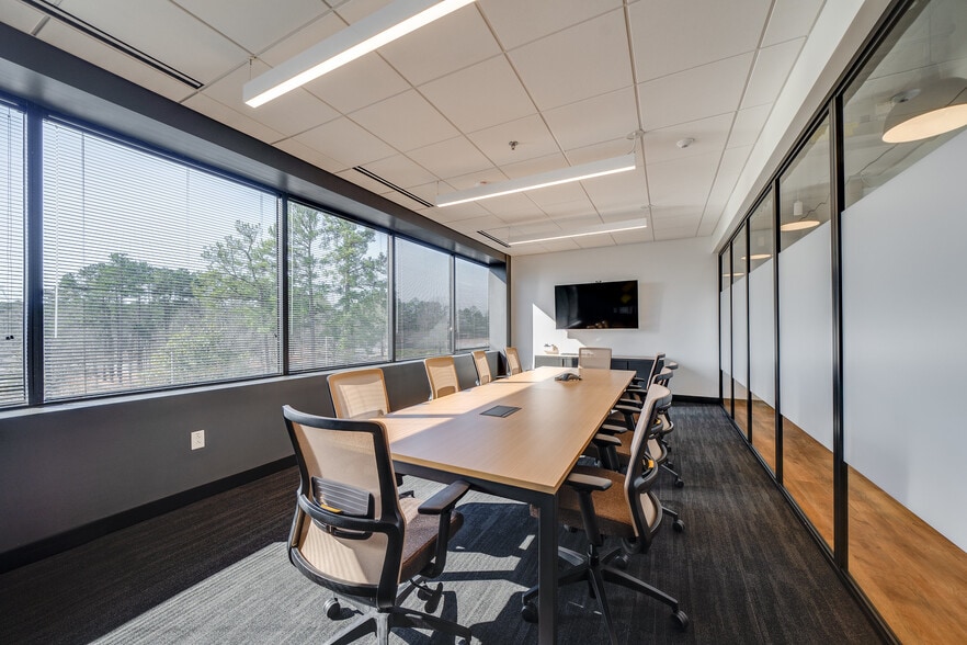 More Photos Of 600 Park Offices Dr, Durham Coworking Space
