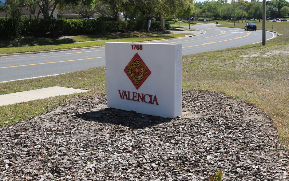 More Photos Of 1768 Park Center Dr, Orlando Office For Sale