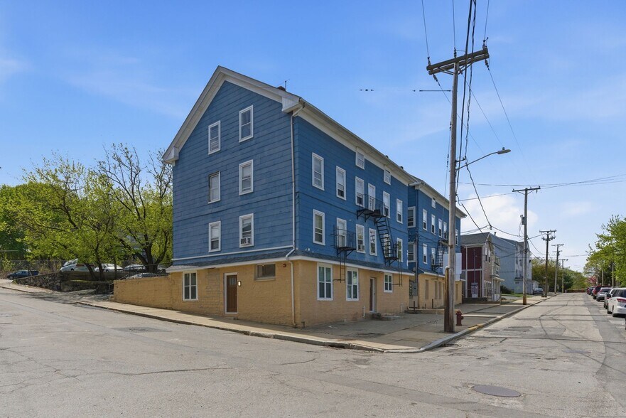 More Photos Of 126 140 Sayles, Woonsocket Apartments For Sale