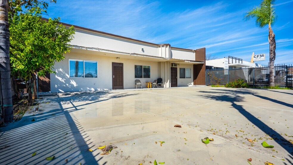 More Photos Of 343 N Clark Ave, Pomona Warehouse For Sale