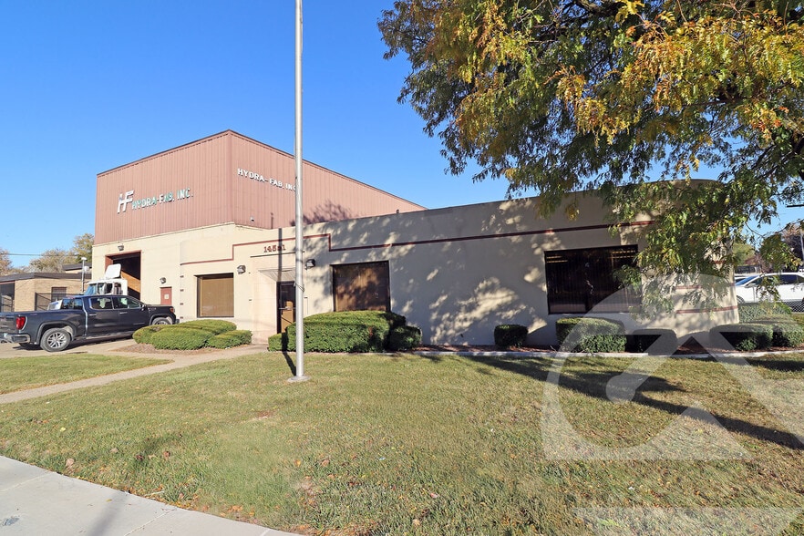 Primary Photo Of 14551 E 9 Mile Rd, Eastpointe Warehouse For Sale
