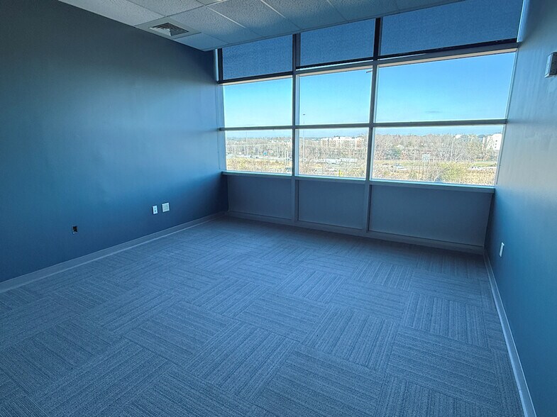 More Photos Of 517 Alcove Rd, Mooresville Office For Lease