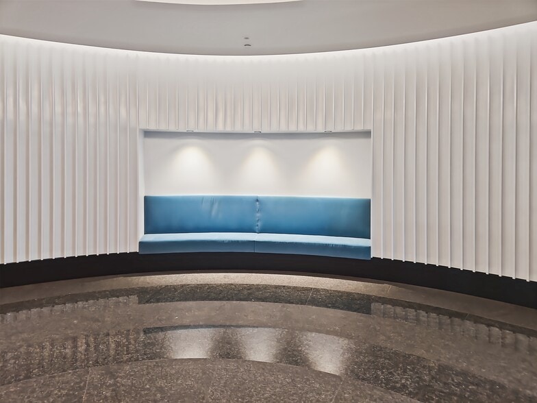 More Photos Of 1 Bridge Plz N, Fort Lee Coworking Space
