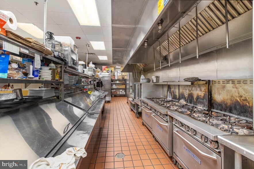 More Photos Of 132 W Main St, Westminster Restaurant For Sale