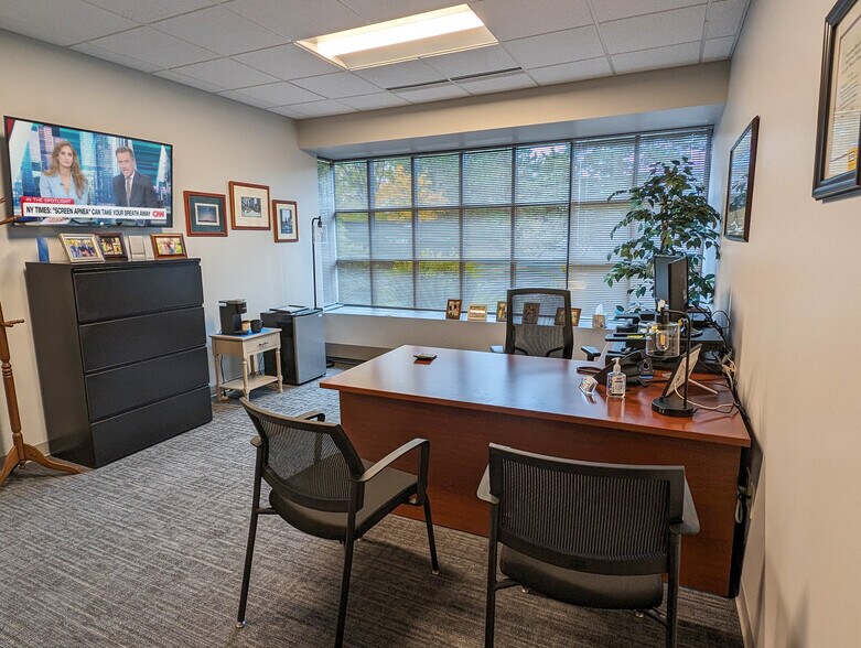 More Photos Of 61 John Muir Dr, Buffalo Unknown For Lease