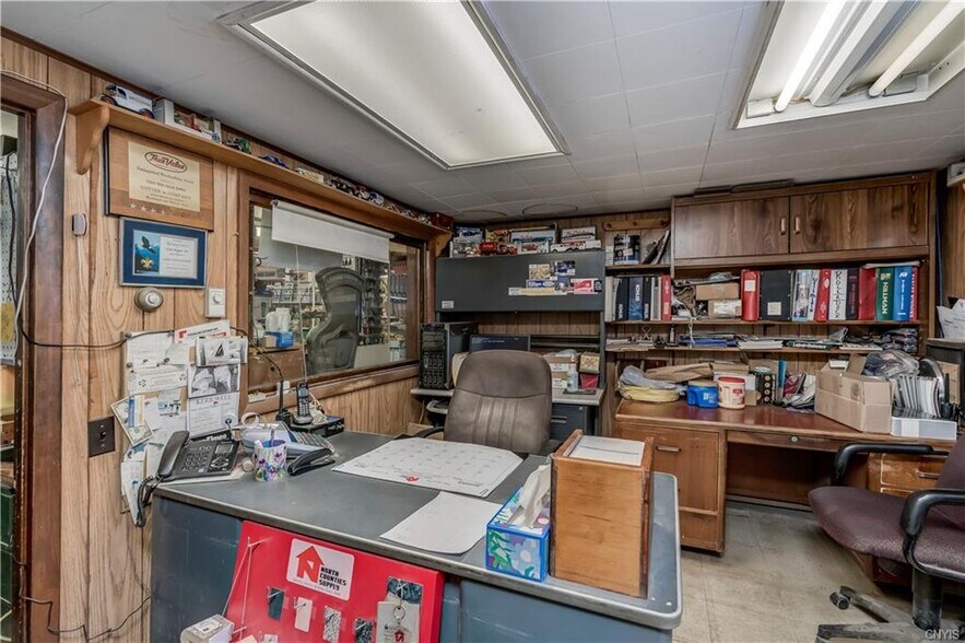 More Photos Of 4190 State Highway 3, Star Lake Freestanding For Sale