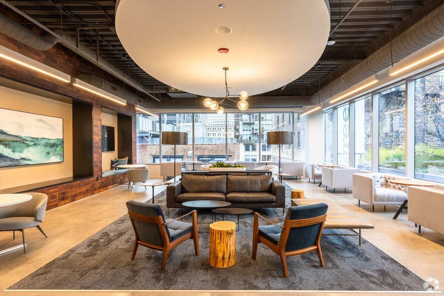 More Photos Of 625 W Adams St, Chicago Office For Lease