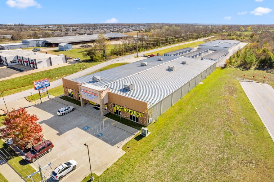 More Photos Of 3758 Hwy 412 E, Siloam Springs Freestanding For Sale