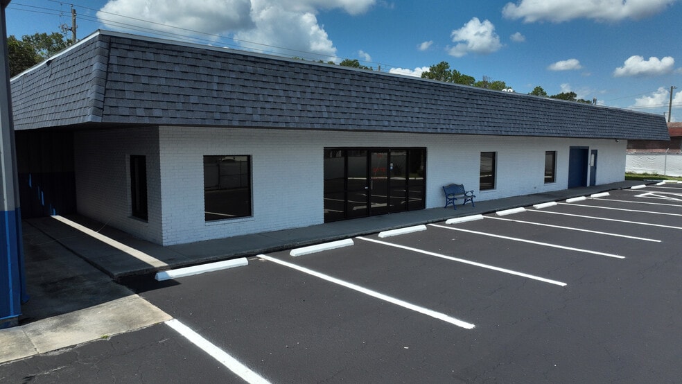 More Photos Of 174 NW 9th ave, Mulberry Distribution For Sale