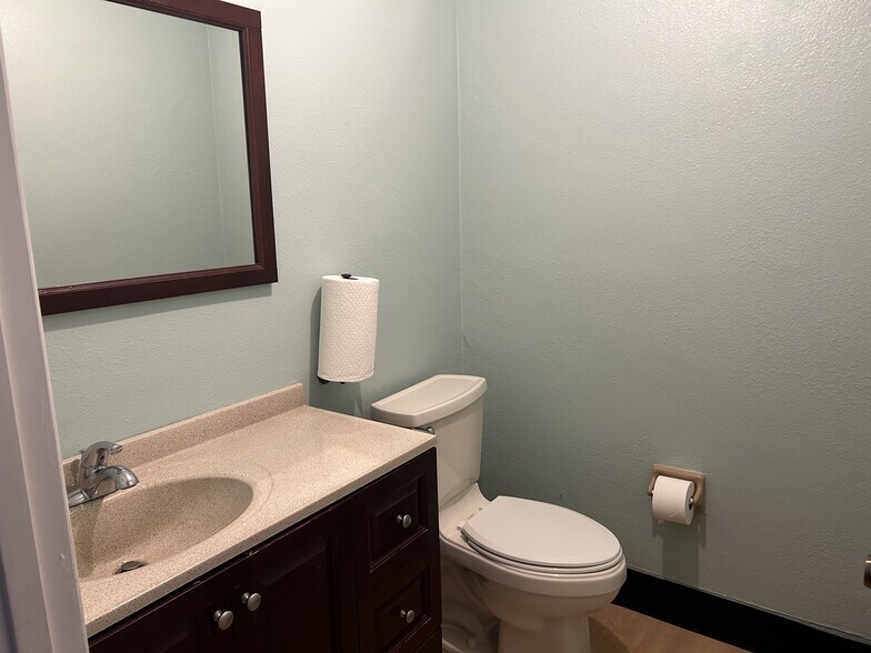 More Photos Of 3869 Nova Rd, Port Orange Office For Lease