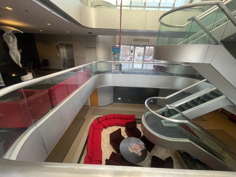 More Photos Of 1700 W Central Rd, Arlington Heights Medical For Lease