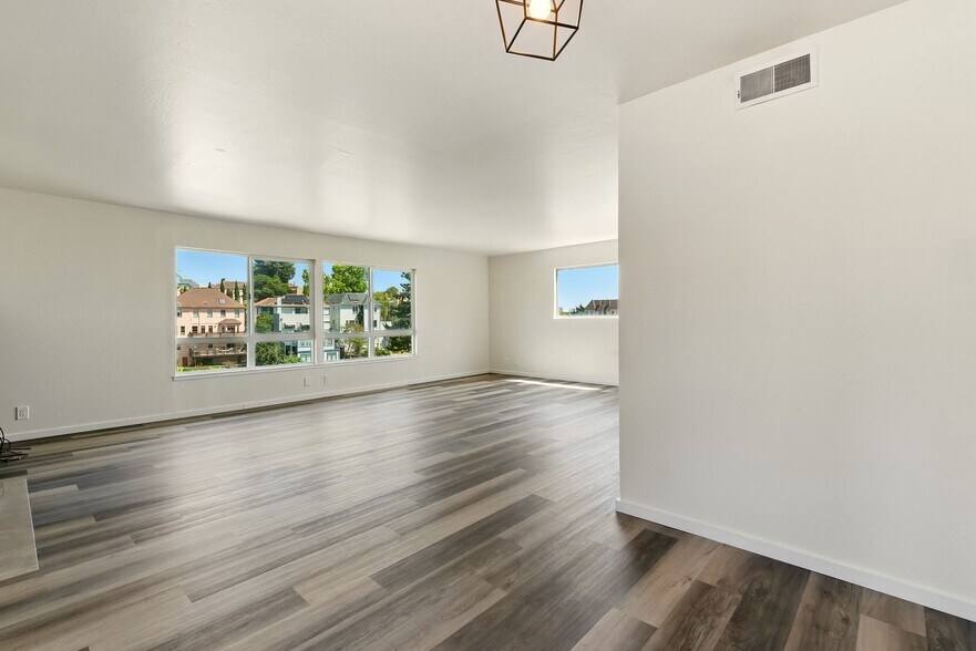 More Photos Of 498 Capital St, Oakland Apartments For Sale