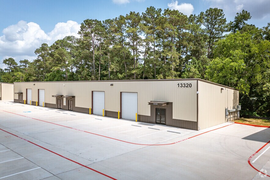 More Photos Of 13310-13380 Telge Rd, Cypress Unknown For Lease