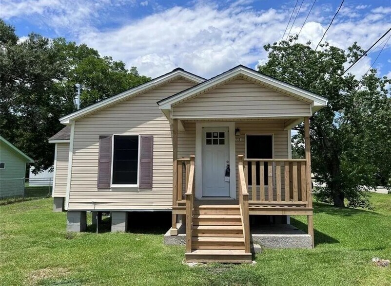 More Photos Of ,  Unknown For Sale