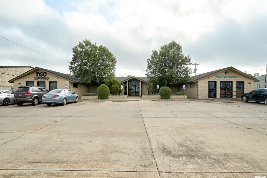 Primary Photo Of 3530 N MacArthur Blvd, Oklahoma City Medical For Sale