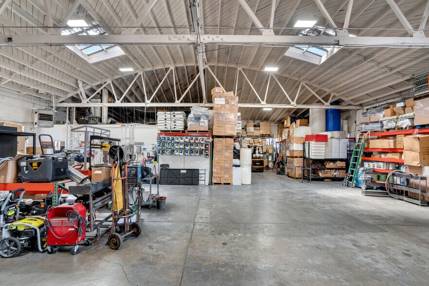 More Photos Of 5711 Sheila St, Commerce Warehouse For Sale