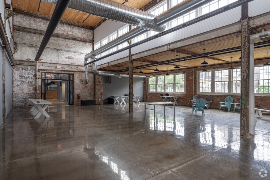 More Photos Of 155 Chandler St, Buffalo Coworking Space
