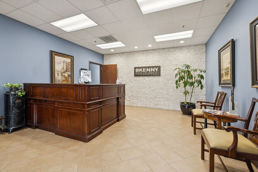 More Photos Of 811 Cowan St, Nashville Distribution For Sale