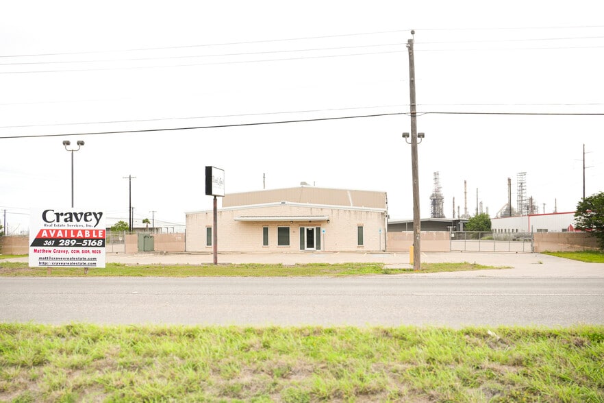 Primary Photo Of 6944 Leopard St, Corpus Christi Warehouse For Sale