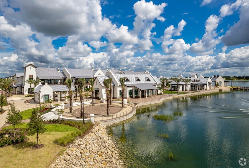 Primary Photo Of 1561 Lakefront Dr, Lakewood Ranch Unknown For Lease