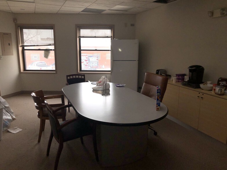More Photos Of 6613-6621 Ogden Ave, Berwyn Storefront Retail Office For Sale