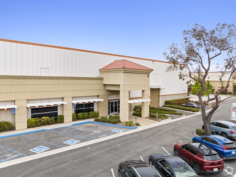 More Photos Of 3233 E Mission Oaks Blvd, Camarillo Industrial For Sale
