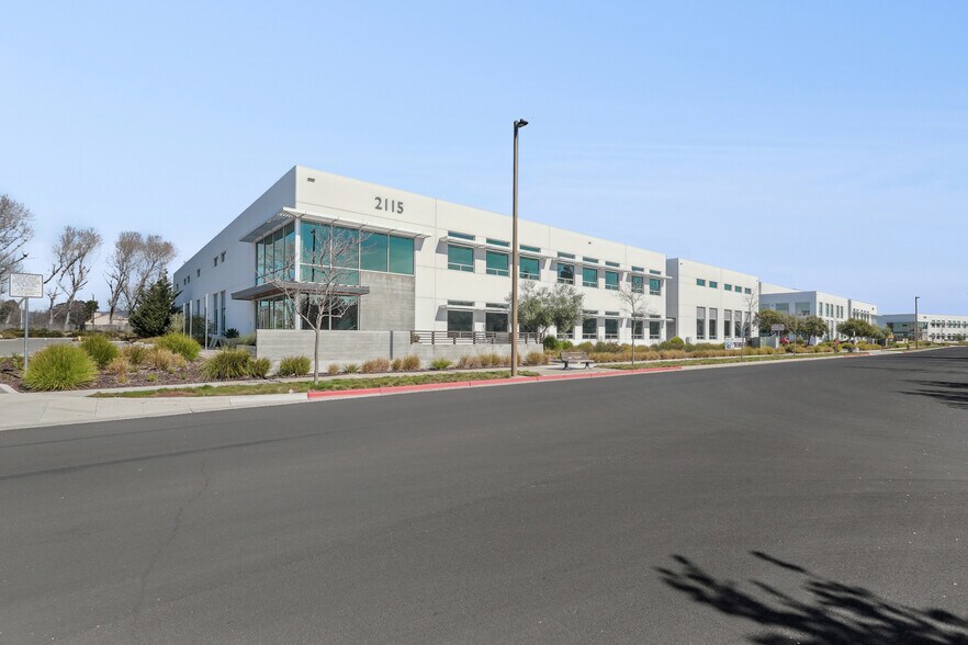 More Photos Of 2115 North Loop Rd, Alameda Unknown For Lease