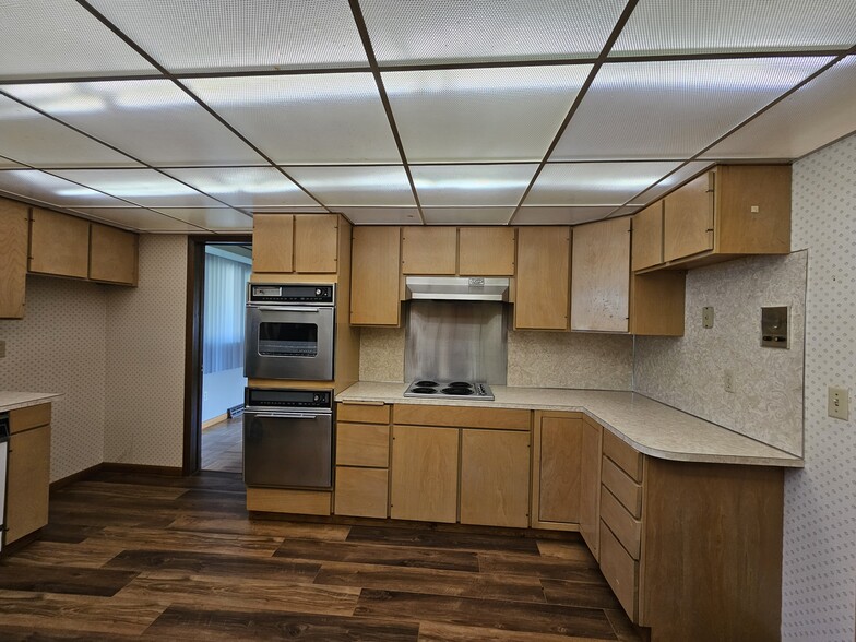 More Photos Of 5000 Fergus Rd, Saint Charles Religious Facility For Sale