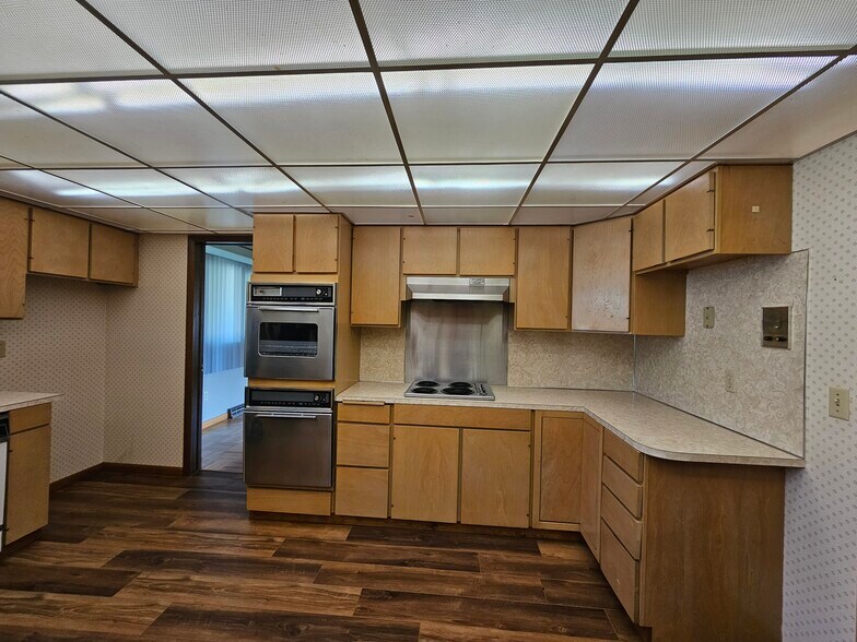 More Photos Of 5000 Fergus Rd, Saint Charles Religious Facility For Sale