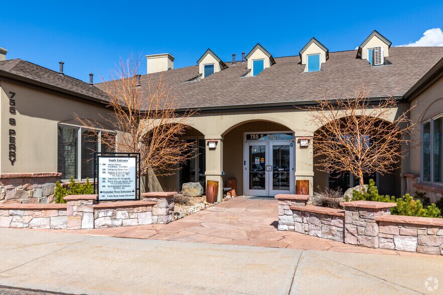 More Photos Of 755 S Perry St, Castle Rock Medical For Sale