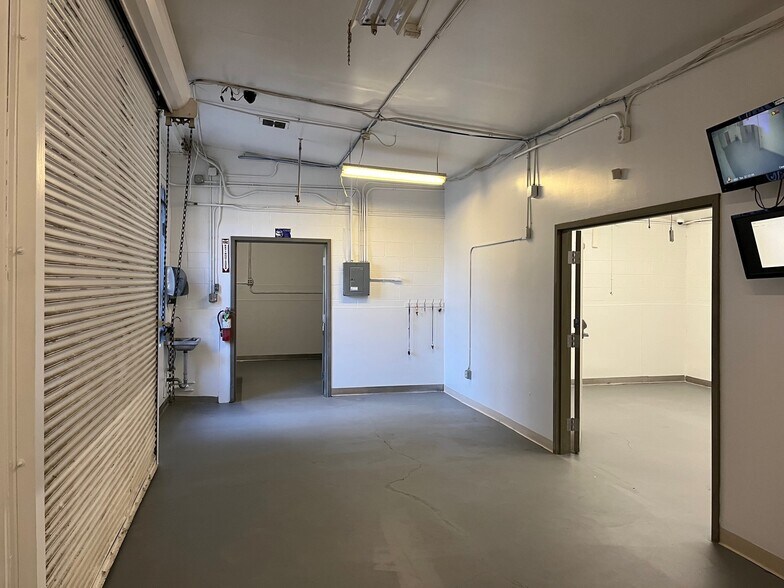 More Photos Of 6613 Hollis St, Emeryville Flex For Sale