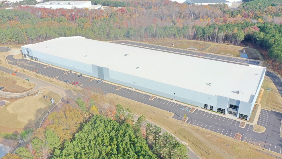 More Photos Of 400 Jerry Steele Ln, McDonough Distribution For Lease