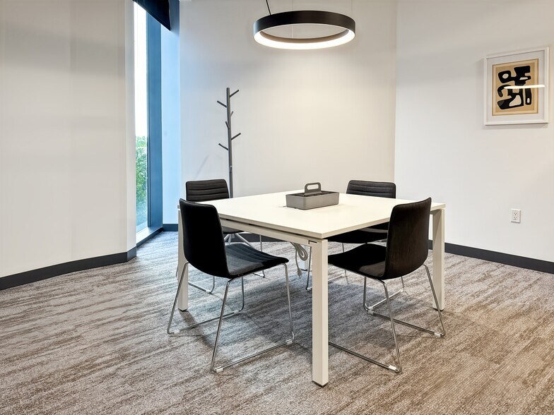 More Photos Of 1895 Tyler St, Hollywood Coworking Space