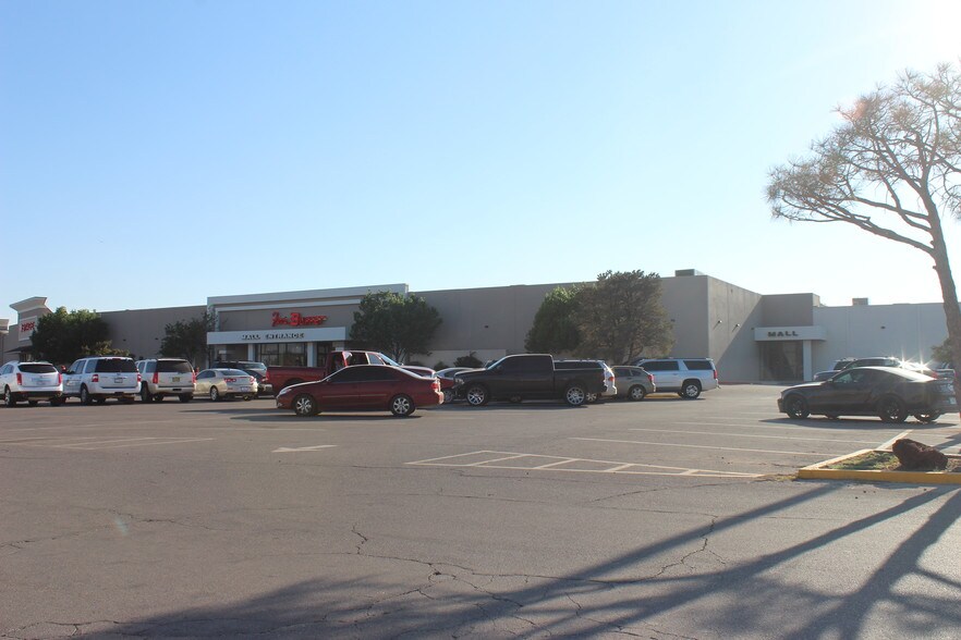 More Photos Of 1317-1401 N Turner St, Hobbs Unknown For Lease