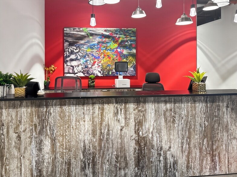 More Photos Of 5113 S Harper Ave, Chicago Coworking Space