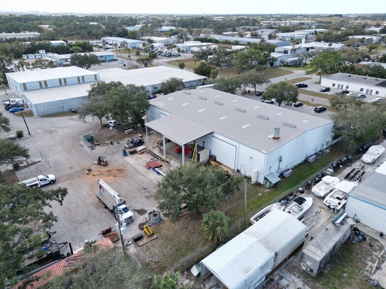 More Photos Of 6115 31st St E, Bradenton Warehouse For Sale