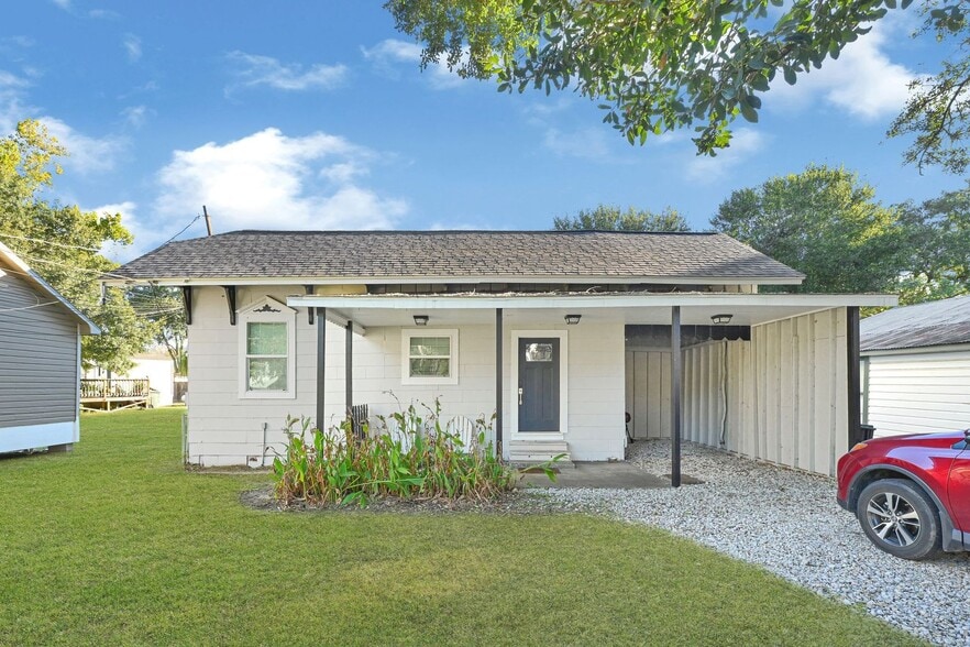 More Photos Of 404 W 3rd St, League City Manufactured Housing Mobile Home Park For Sale