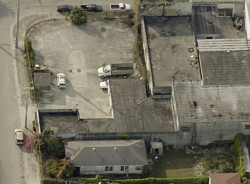 More Photos Of 769 NW 21st St, Miami Industrial For Sale