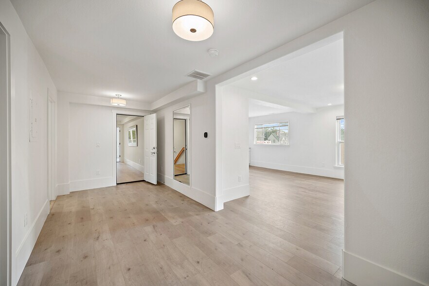 More Photos Of 1501 W Colorado Ave, Colorado Springs Storefront Retail Residential For Sale