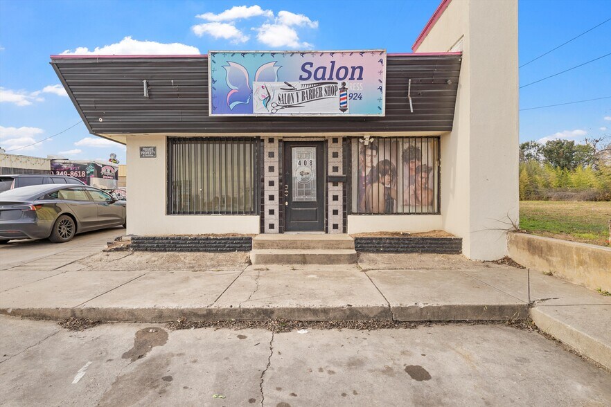 More Photos Of 408 N 25th St, Waco General Retail For Sale