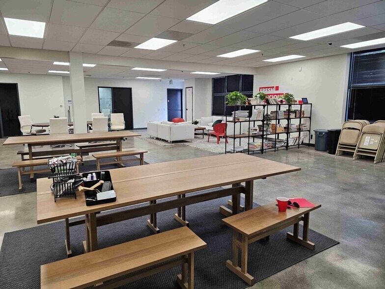 More Photos Of 181 S Old Springs Rd, Anaheim Loft Creative Space For Lease