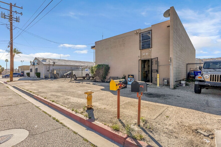 More Photos Of 68361 Kieley Rd, Cathedral City Service For Sale