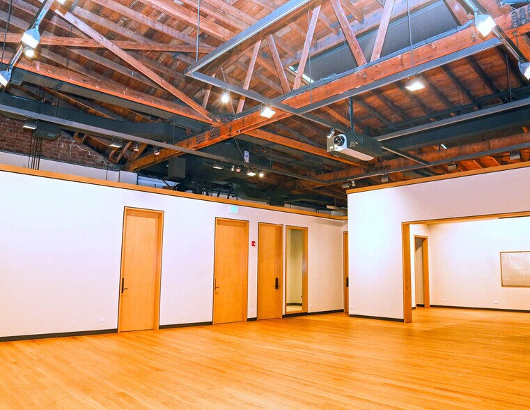 More Photos Of 298 Broadway St, Laguna Beach Office For Sale