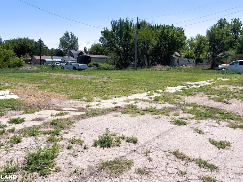 More Photos Of 301 Main St, Crawford General Retail For Sale