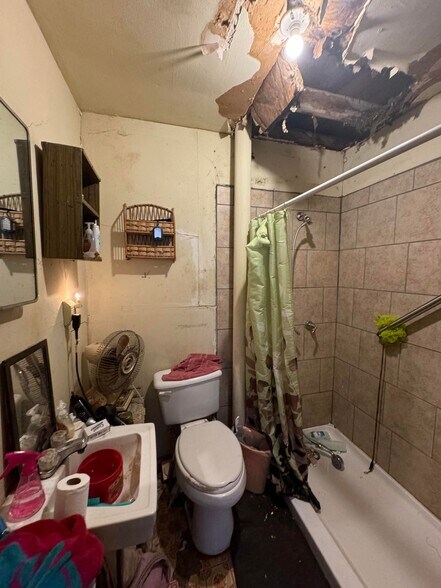 More Photos Of 428 Runnels Ave, San Antonio Office For Sale