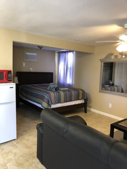 More Photos Of 5202 County Road 469, Brazoria Apartments For Sale